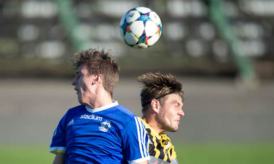 IFK Hässleholms Pontus Björnsson i matchen i division 2