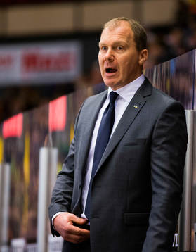 s tränare Johan Lindbom