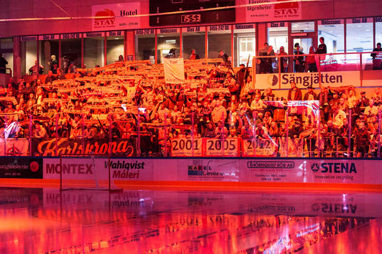 Karlskronas "black Bugs" supportrar
