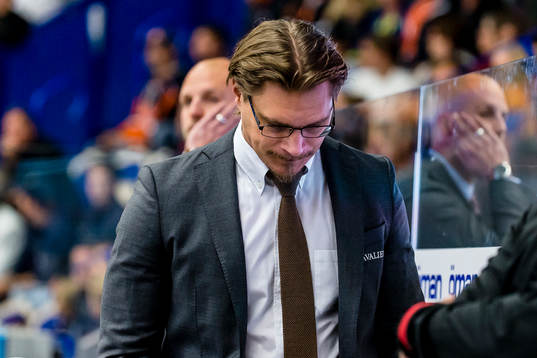 Malmö Redhawks tränare Björn Hellkvist deppar
