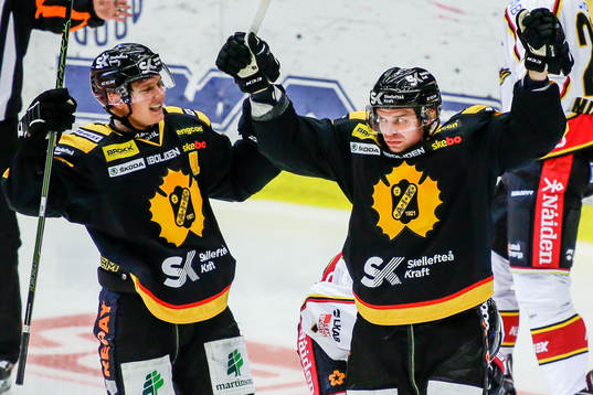 Skellefteås Janne Pesonen jublar