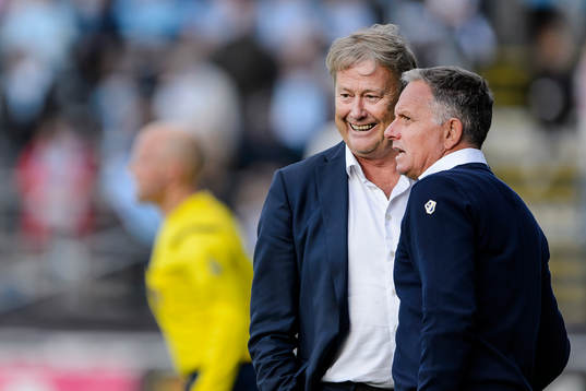 Malmös tränare Åge Hareide (v) och Halmstads tränare