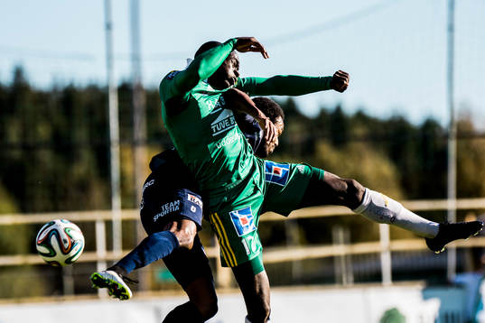 Ljungskiles Ken Sema och Utsiktens David Johansson i