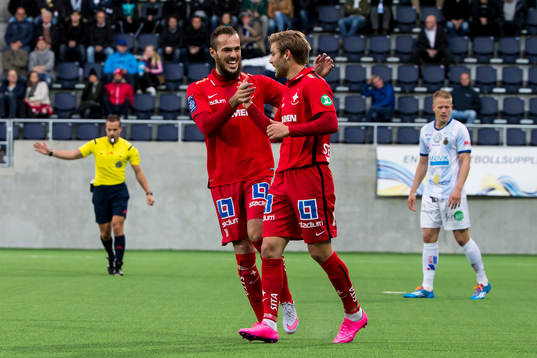 Norrköpings Emir Kujovic Arnor Ingvi Traustason jublar