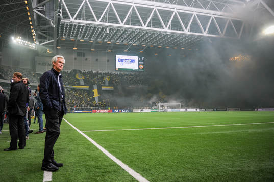 Hammarbys tränare Nanne Bergstrand före fotbollsmatchen i