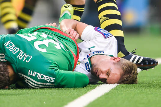 Hammarbys Erik Israelsson skadas allvarligt