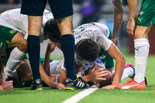 Hammarbys Erik Israelsson skadas allvarligt