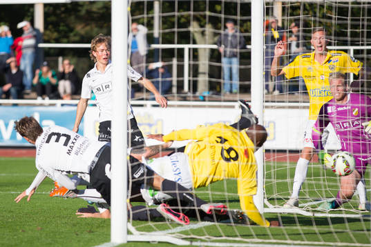 Falkenbergs Hakeem Araba gör mål