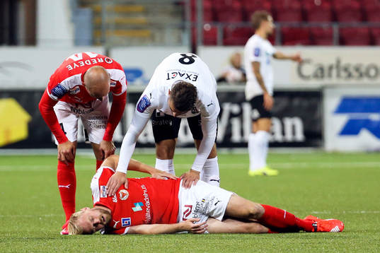 Kalmars Markus Thorbjörnsson ligger