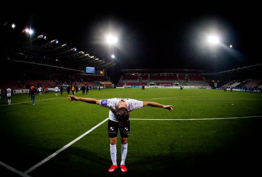 Örebros Martin Broberg jublar