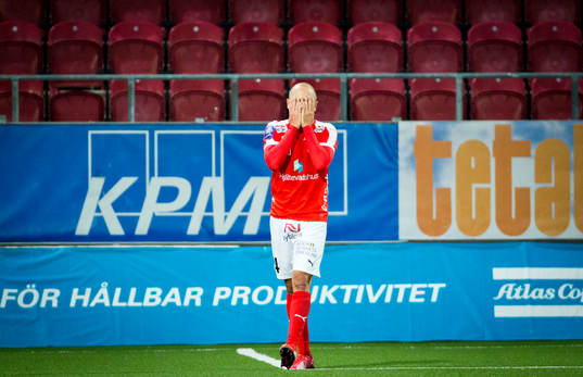 Kalmars Stefan Larsson deppar