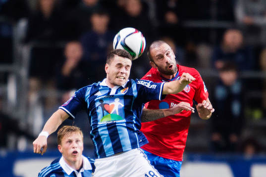 Djurgårdens Kerim Mrabti och Helsingborgs Rade Prica