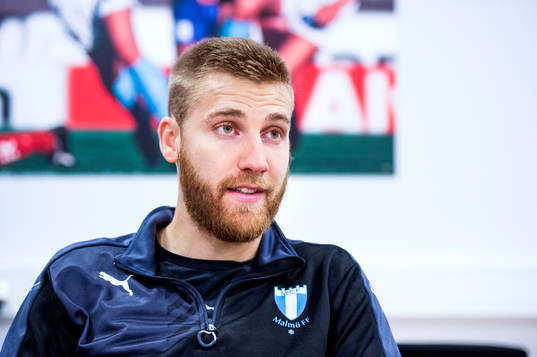 Malmös Rasmus Bengtsson intevjuas