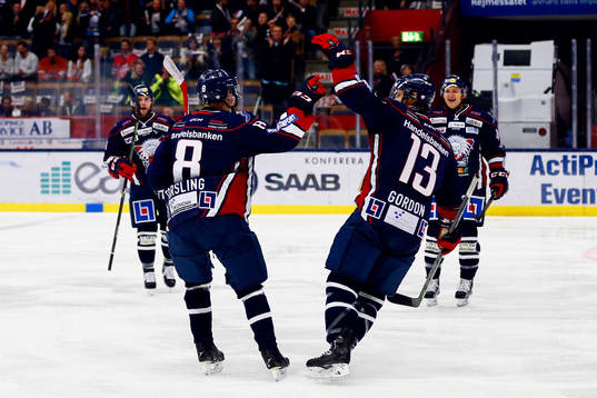 Linköpings Gustav Forsling och Andrew Gordon jublar