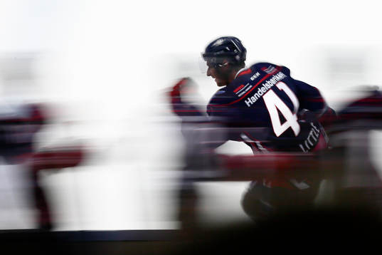 Linköpings Broc Little firar sitt 2-0-mål