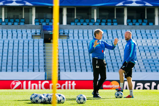 Malmös tränare Åge Hareide och assisterande tränare