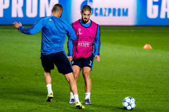 Real Madrids Karim Benzema och Isco