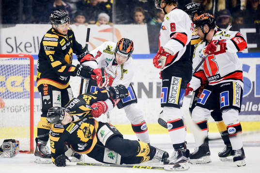 Skellefteås Janne Pesonen och Örebros Alexander Hellström