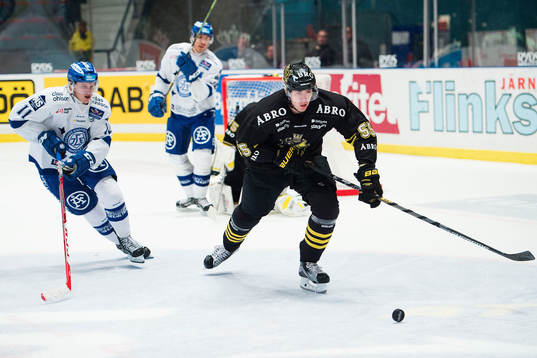 s Simon Fredriksson