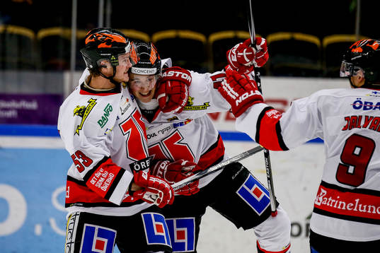 Örebros  Joel Mustonen jublar