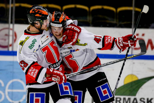 Örebros  Joel Mustonen jublar