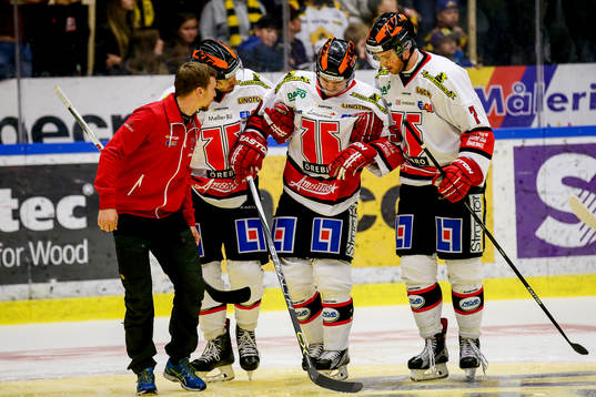 Örebros Bobbo Petersson skadade sig
