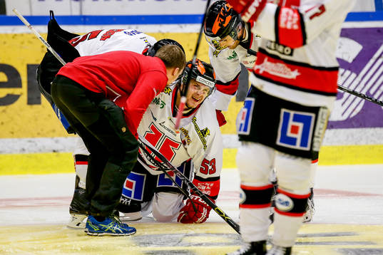 Örebros Bobbo Petersson skadade sig