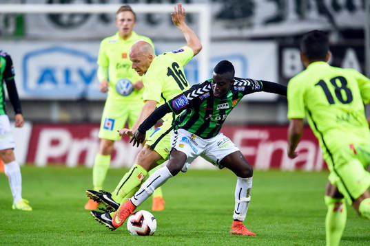 Jönköpings Viktor Rönneklev och GAIS Kieron Cadogan