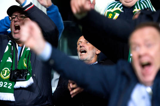Den f.d. Jönköping Södra-spelaren Sonny Nordqvist jublar