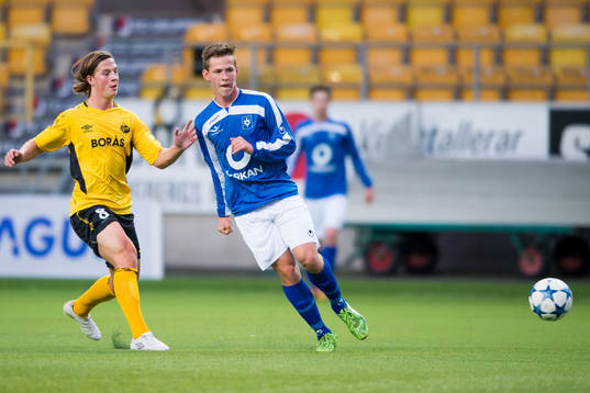 Stjarnans Alex Hauksson och Elfsborgs Simon Olsson