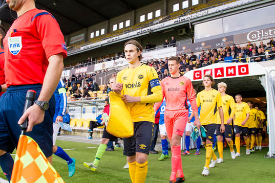 under en fotbollsmatch i U19 UEFA Youth League mellan