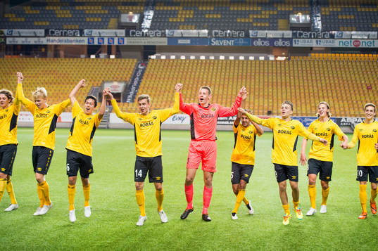 Elfsborgs spelare jublar