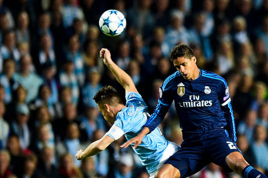 Real Madrids Raphael Varane och Malmö FFs Markus Rosenberg