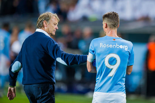 Malmö FFs Markus Rosenberg tackas av tränare Åge Hareide