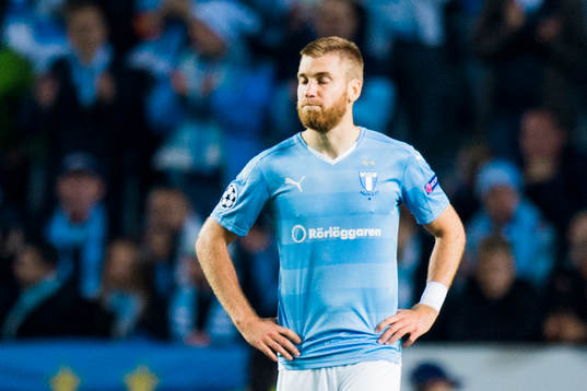 Malmö FFs Rasmus Bengtsson deppar
