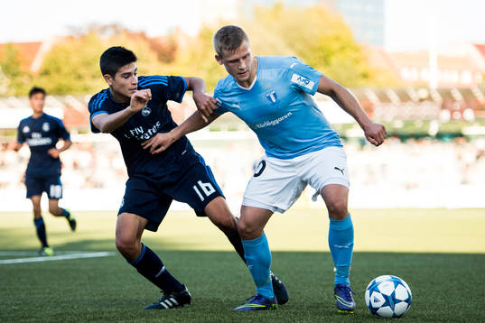 Real Madrids Jaume Grau och Malmö FFs Erik Andersson