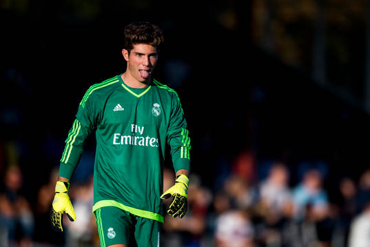 Real Madrids målvakt Luca Zidane deppar