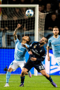 Malmö FFs Victor Yoshimar Yotun Flores och Real Madrids