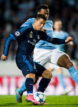 Real Madrids Cristiano Ronaldo och Malmö FFs Luis Felipe