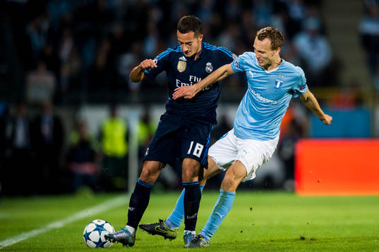 Real Madrids Lucas Vázquez och Malmö FFs Magnus Wolff