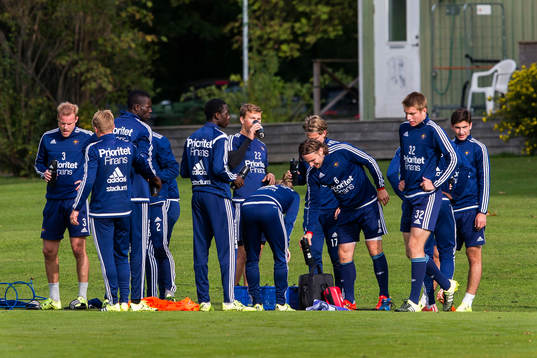 Djurgårdens spelare har vattenpause