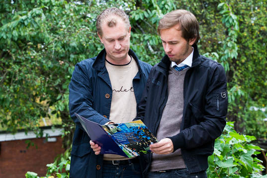 Djurgårdens evenemangsansvarige Mats Jonsson och Filip