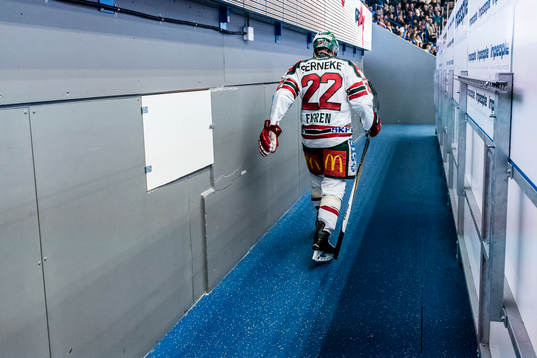 Frölundas Robin Figren kliver av med befarad knäskada