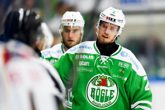 Rögles Jens Hellgren jublar