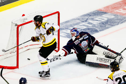 Brynäs Jesper Ollas gör 2-3