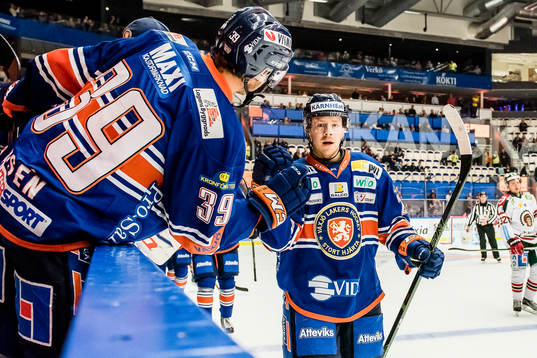 Växjös Joakim Hillding jublar
