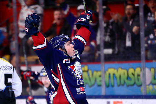 Linköpings Rhett Rakhshani firar sitt 3-3-mål