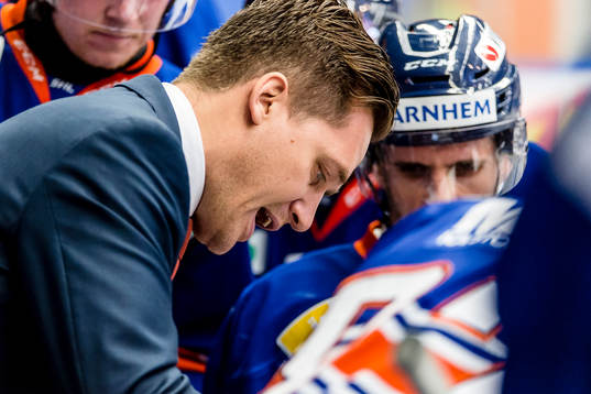 Växjös tränare Sam Hallam