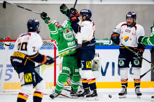 Slagsmål mellan Rögles Kevin Marshall och Djurgårdens