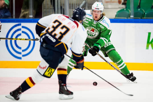 Rögles Ludvig Claesson utmanar Djurgårdens Linus
